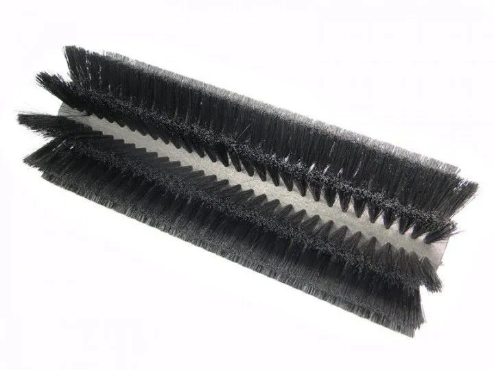 Kehrwalze Kränzle vorn zu 2+2 Kehrmaschine