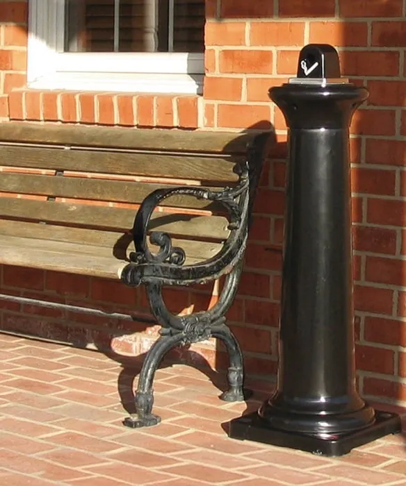 Standascher H1029xB357xT357mm schwarz PE RUBBERMAID