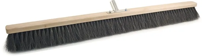 Besen Arenga L.1000mm m.Metallstielhalter Flachholz