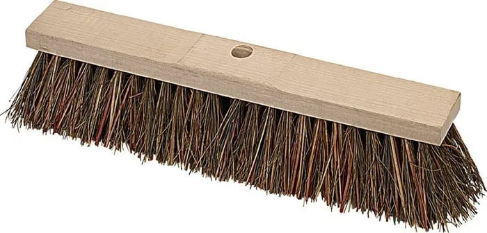 Straßenbesen Piassava L.500mm m.Stielloch Sattelholz